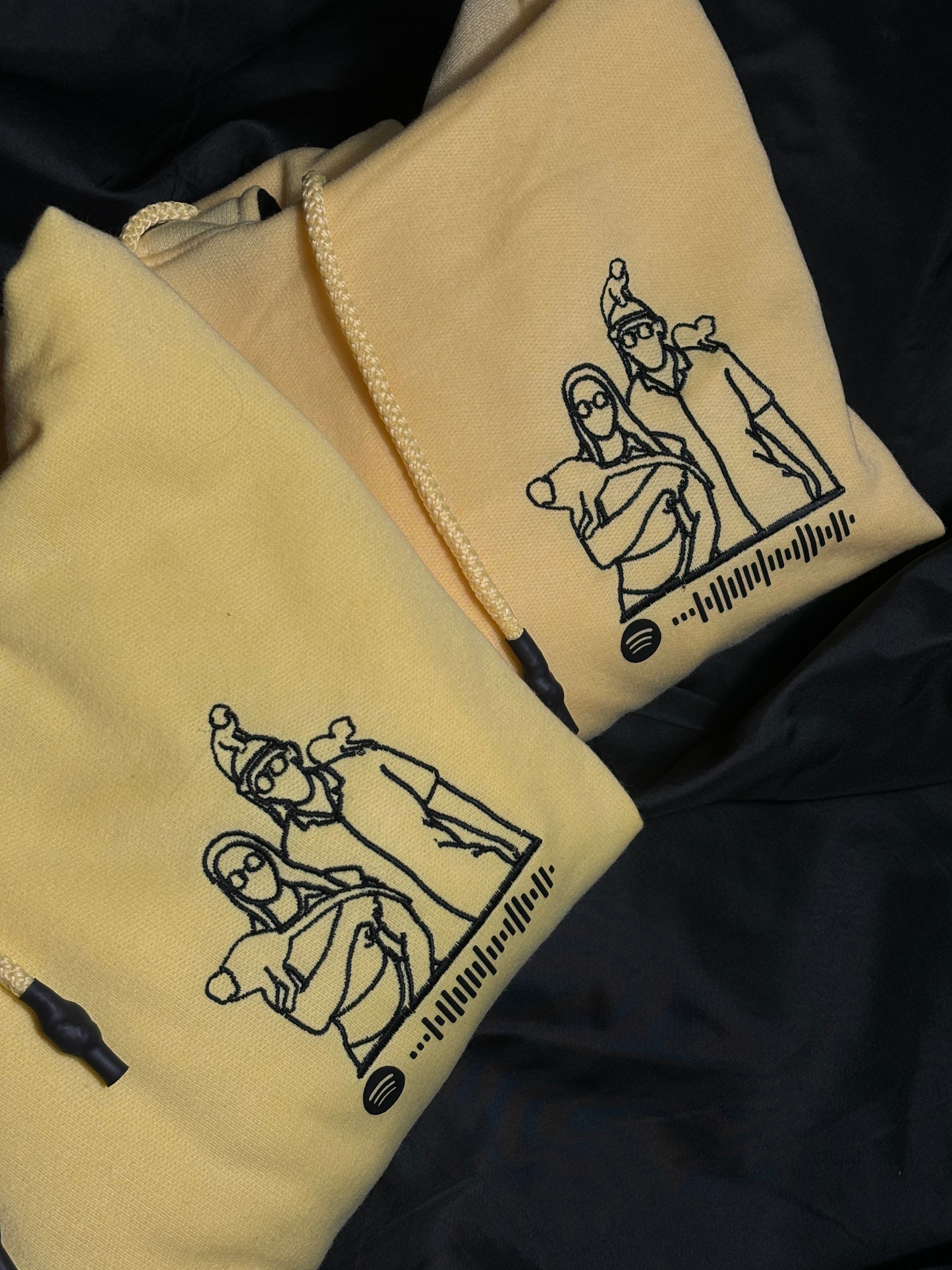 Hoodies con la ilustracion de tu foto favorita Bordada