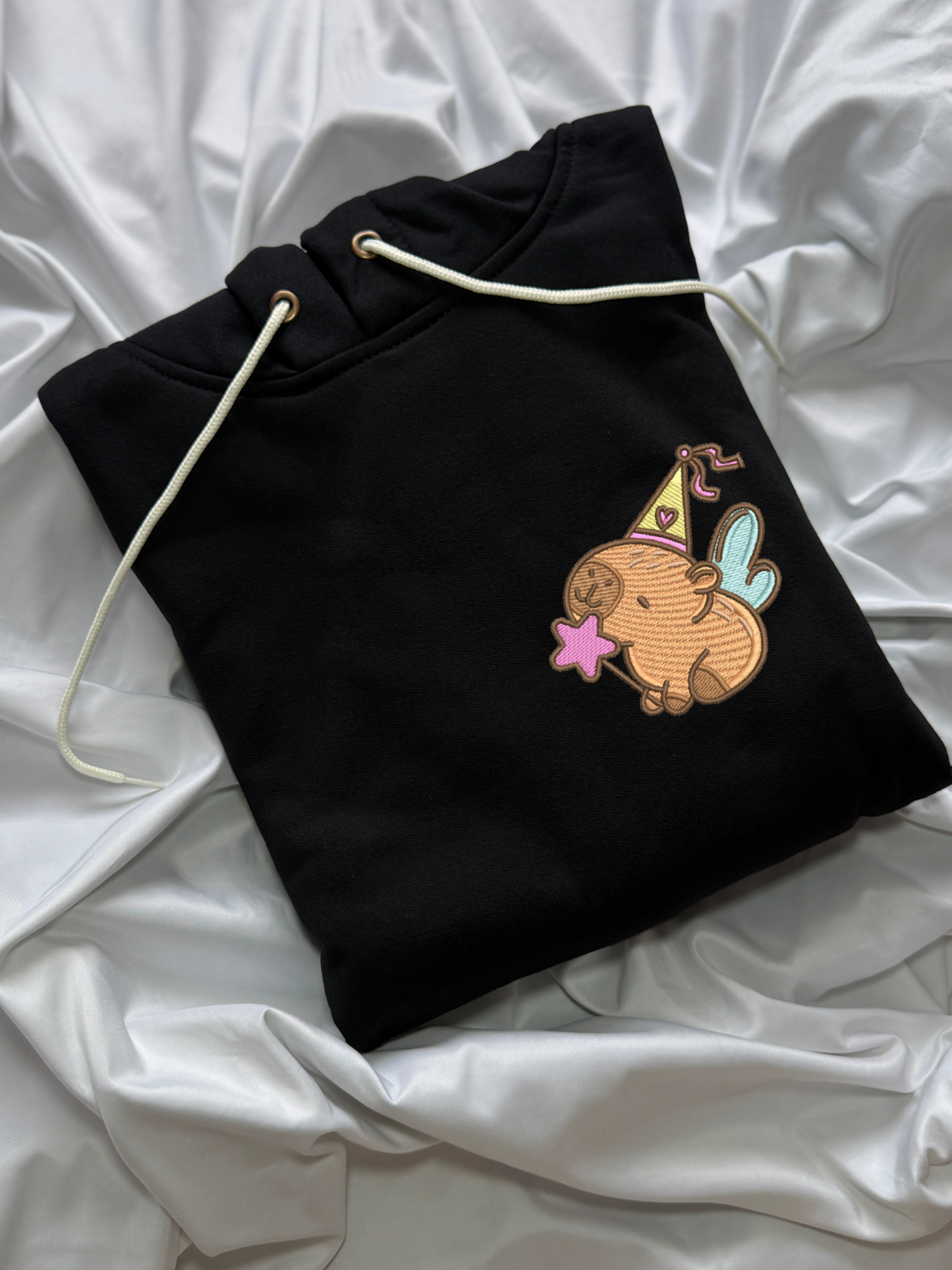 Hoodie capibara hadita bordado