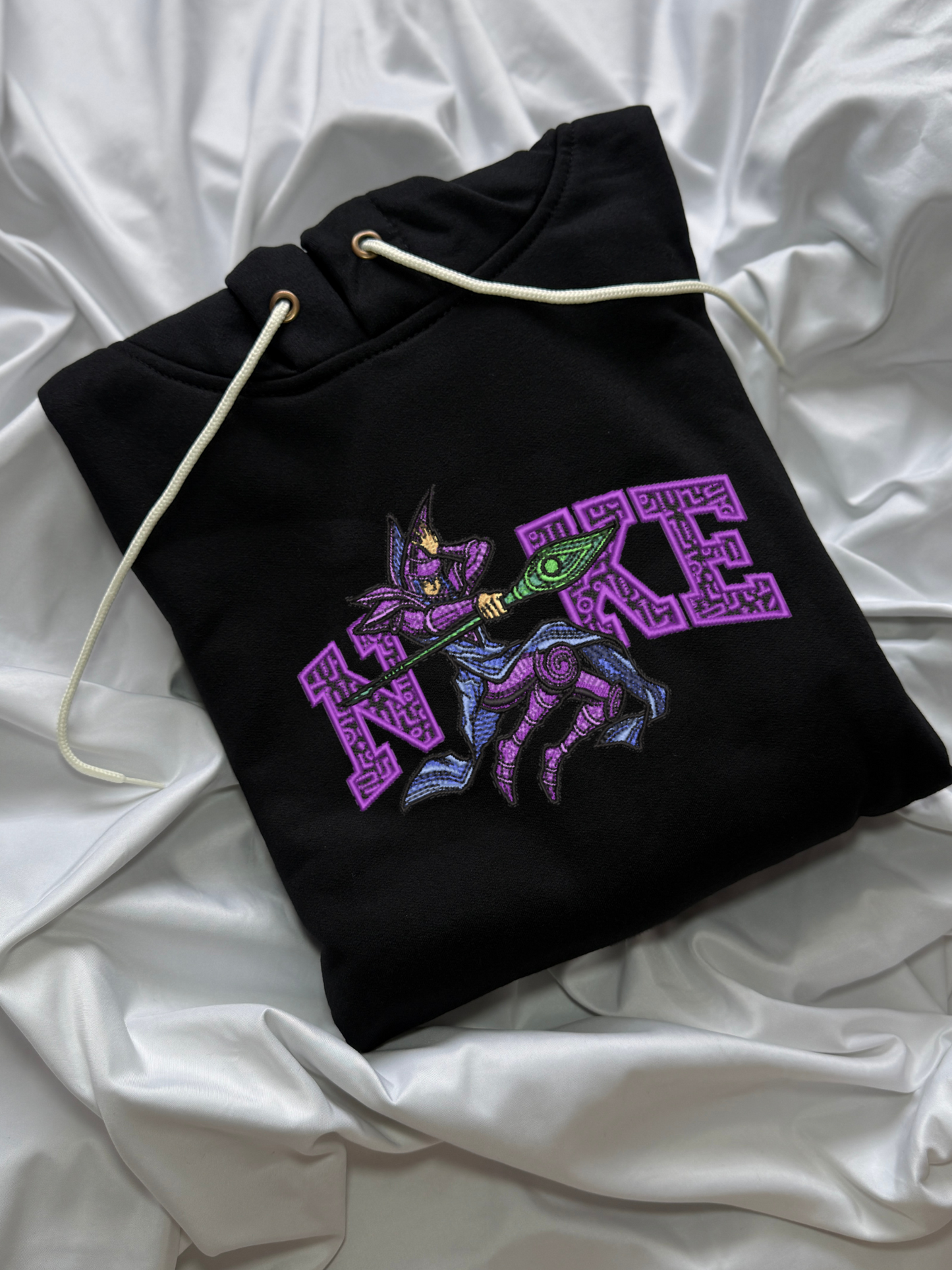 Hoodie Mago oscuro yu gi oh bordado