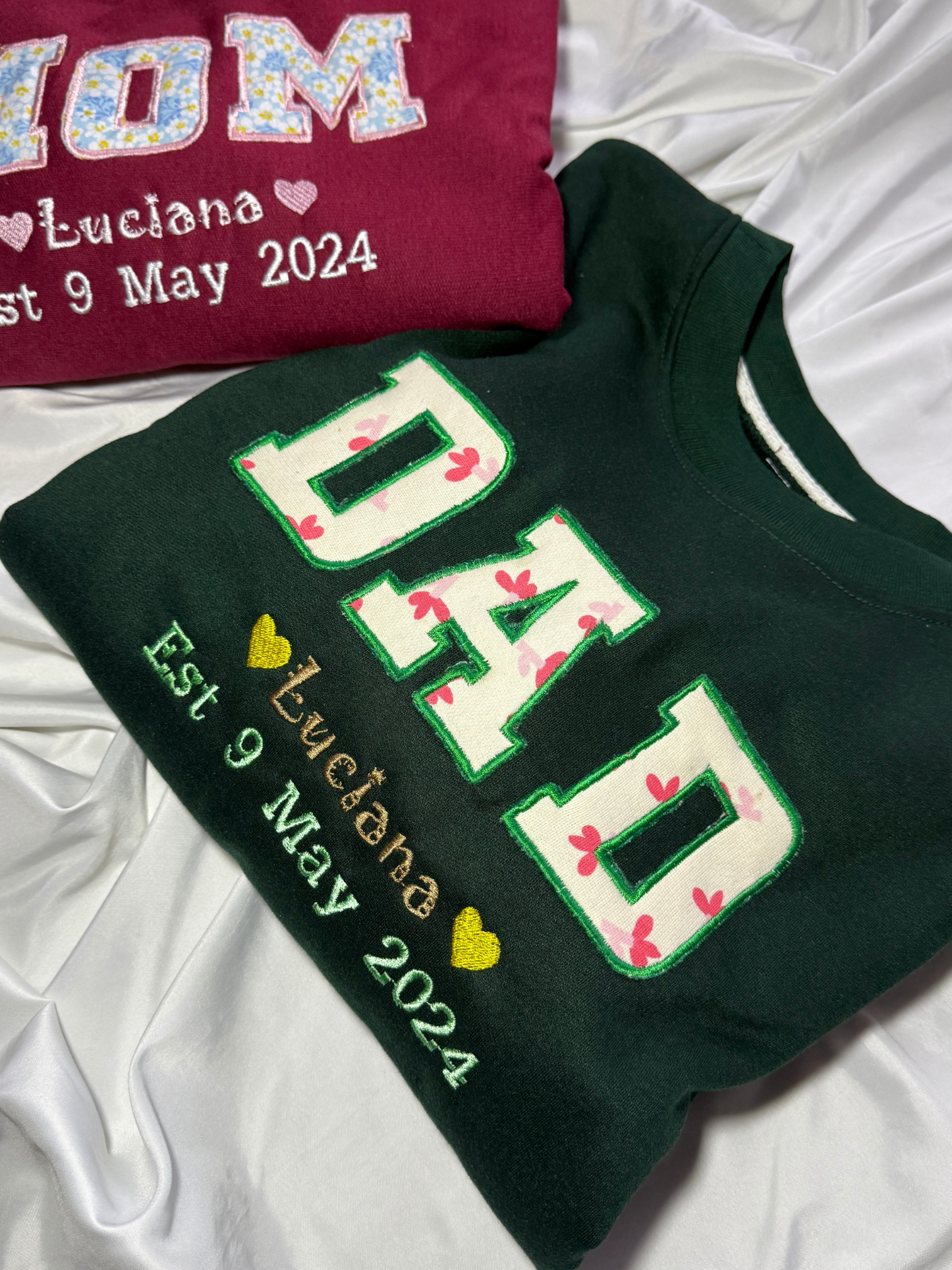 Hoodie bordado con la ropa de tu bebe