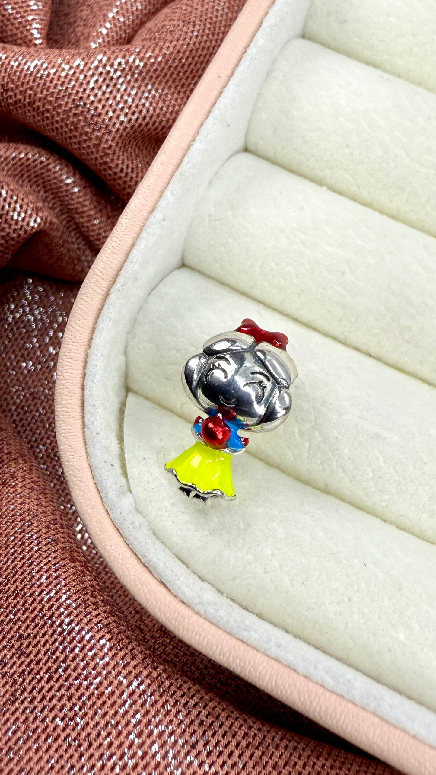 Charm Dije Princesa Blancanieves figura