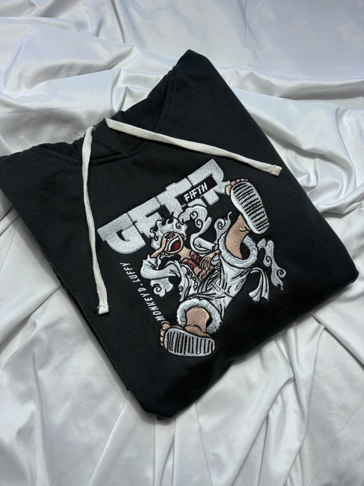 Hoodie Luffy Gear 5 Hoodie | edicion Sun God bordado
