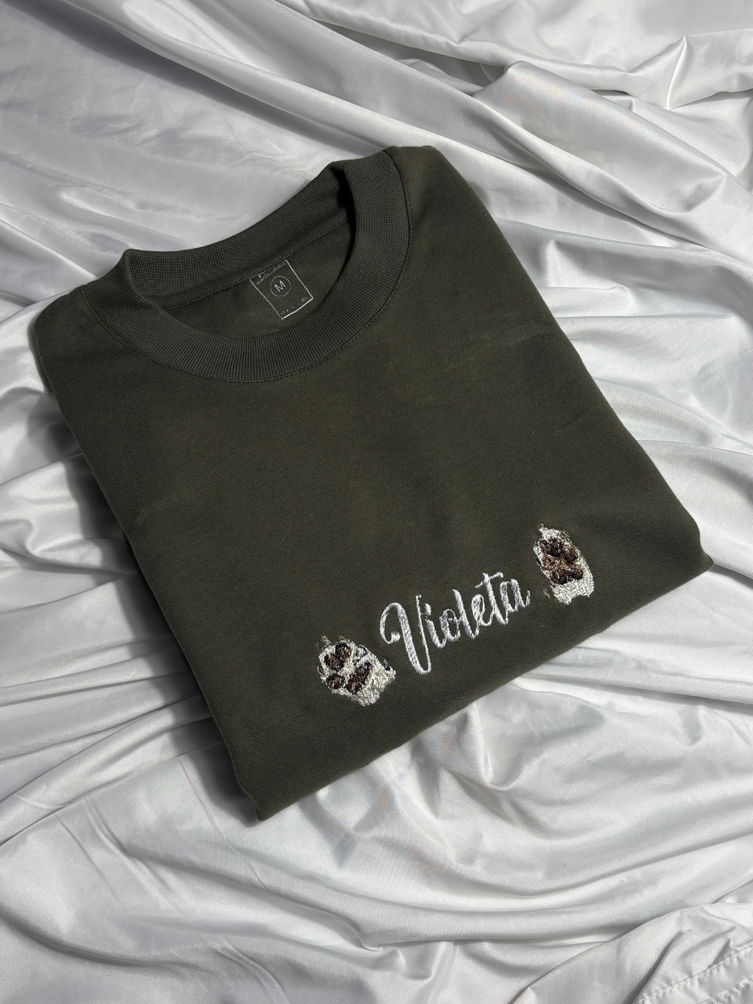 Hoodie  huellitas de tu mascota con nombre bordado