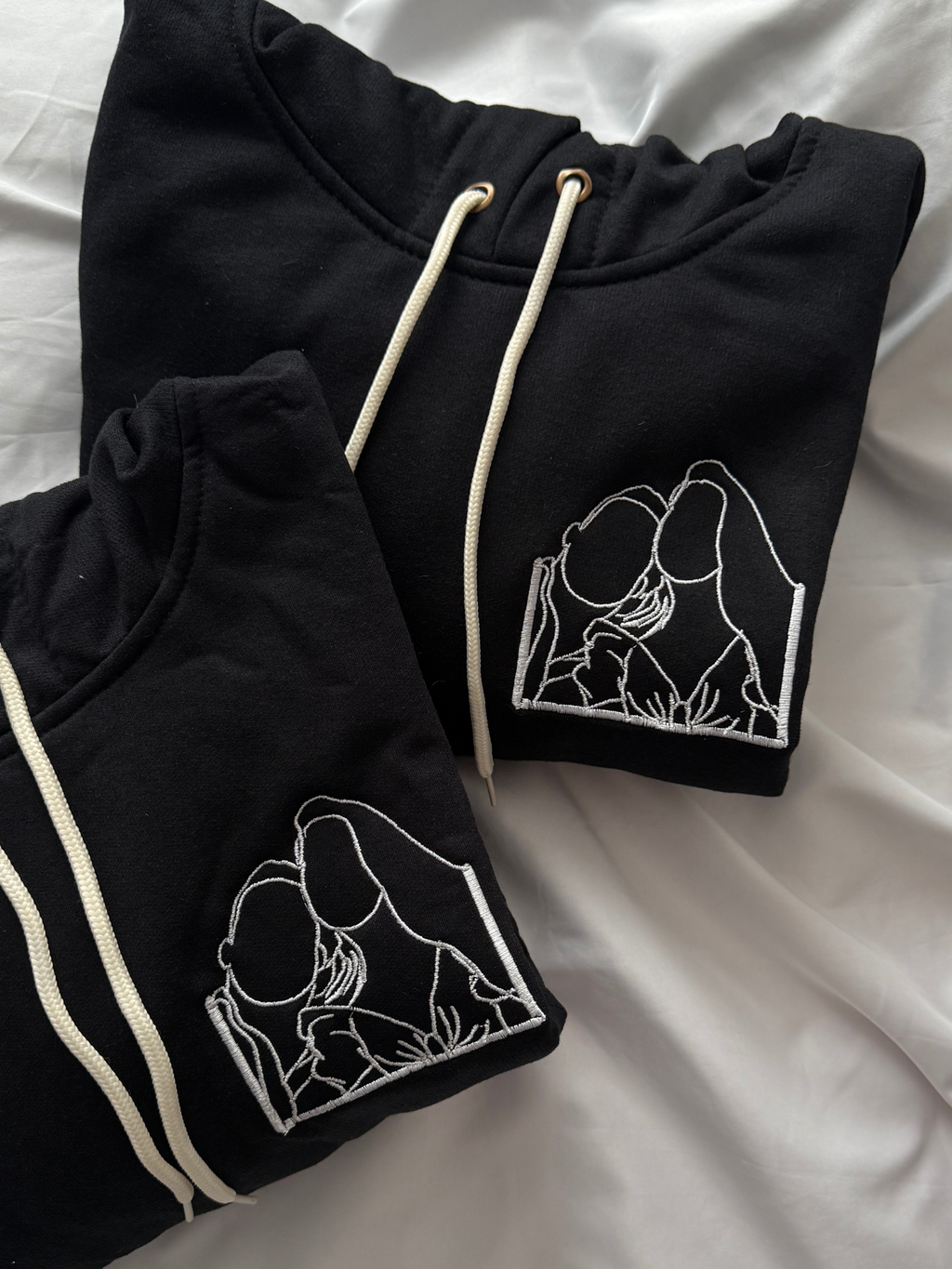 Hoodies con la ilustracion de tu foto favorita Bordada