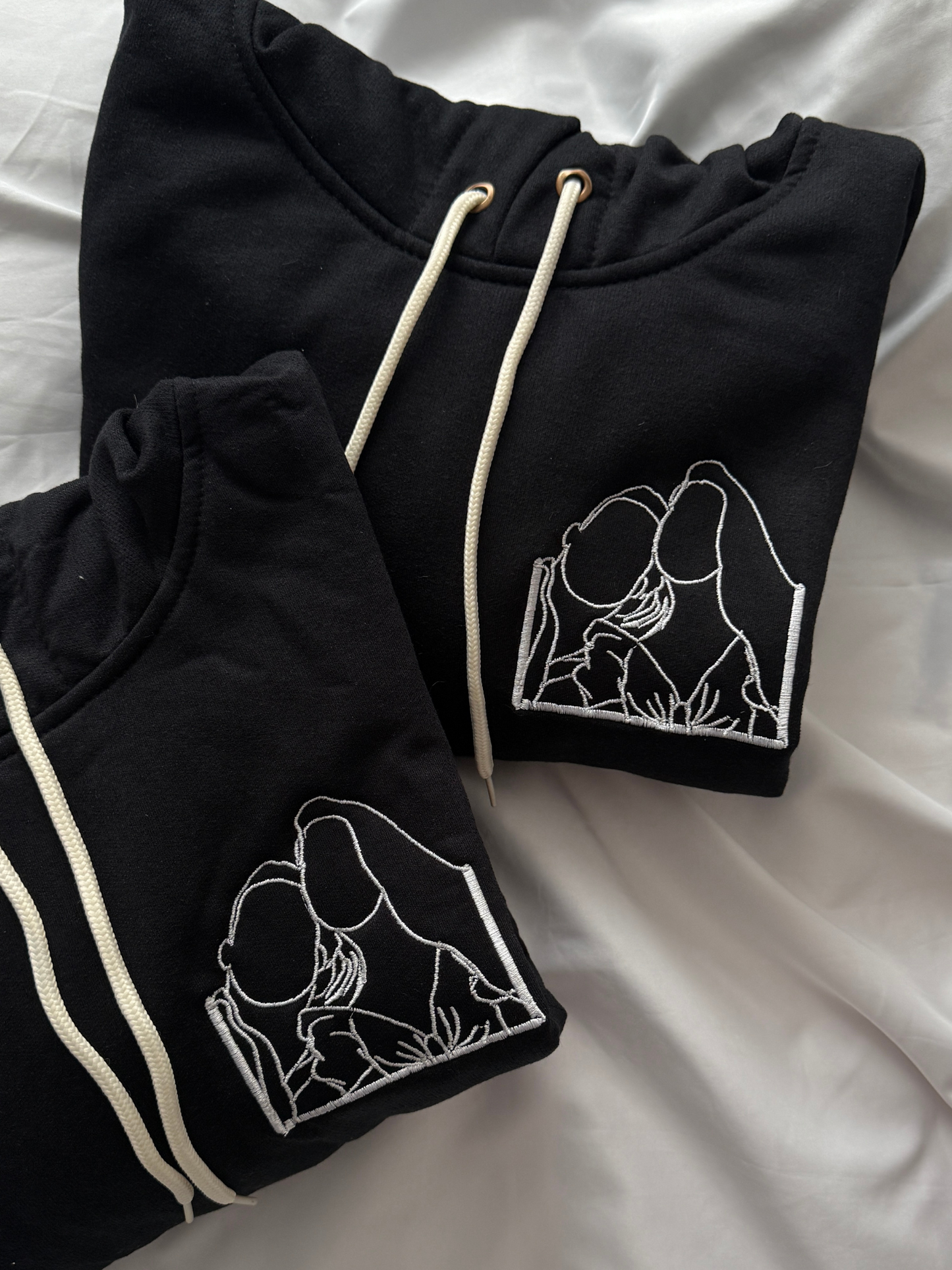 Hoodies con la ilustracion de tu foto favorita Bordada
