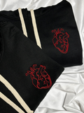 Hoodie bordado corazon