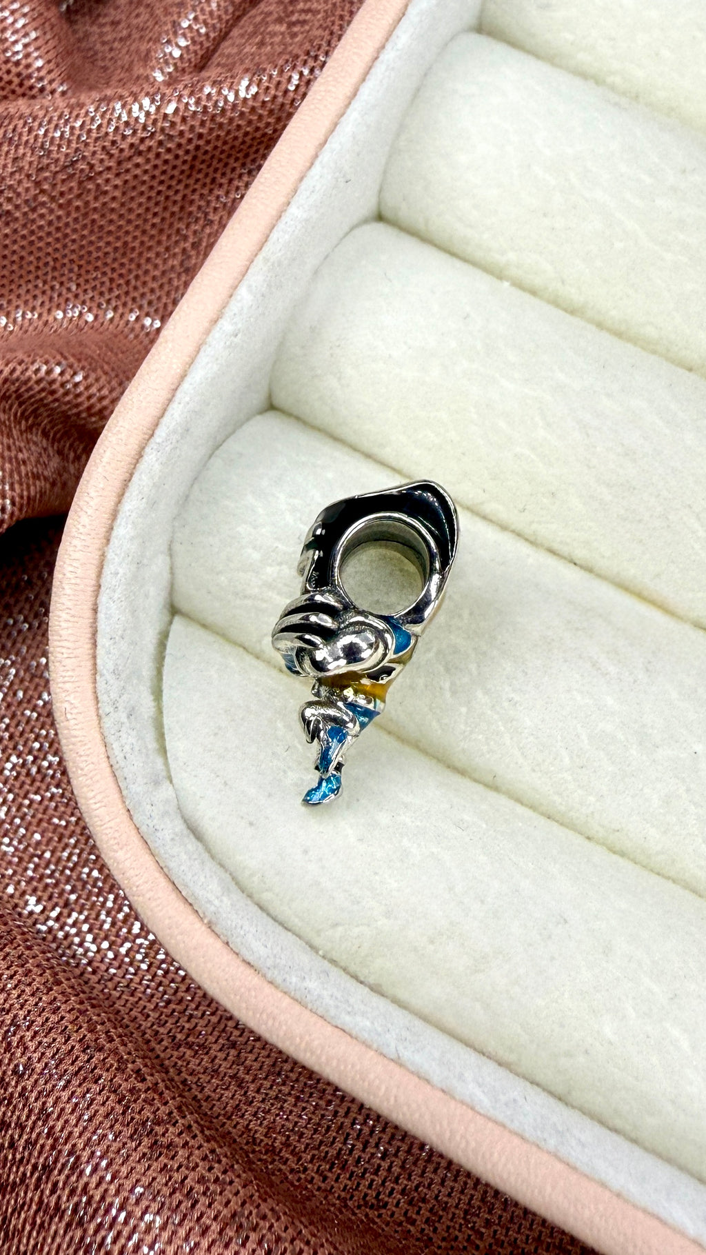 Charm dije wolverine de marvel