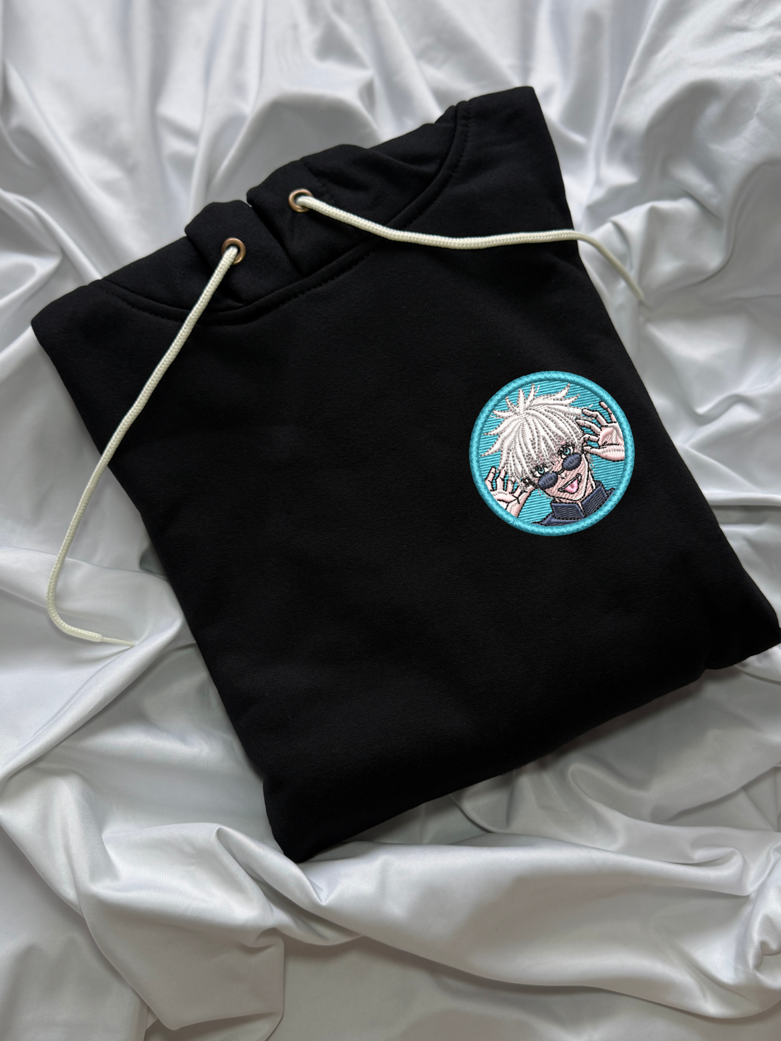Hoodie Gojo Face Jujutsu Kaisen bordado