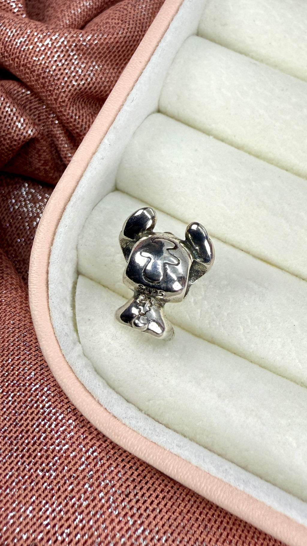 Charm  Dije de Stitch