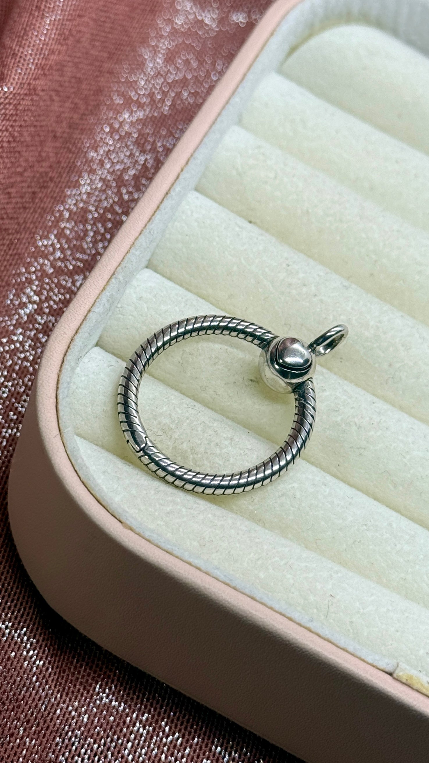 Medallón colgante para charms