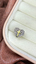 Charm en forma de corazón con circonitas y cruz dorada en Plata S925 Cedano Boutique