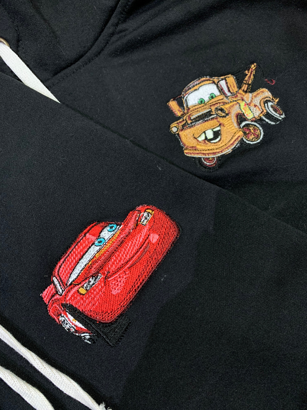Hoodie de amistad bordado Rayo Mcqueen y Mate
