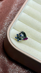 Charm dije Stitch con birrete de grado en plata S925 Cedano Boutique
