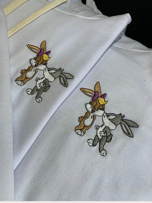 Hoodie de pareja de Bugs y Lola Bunny bordados, juntos