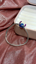 Pulsera brazalete Stitch