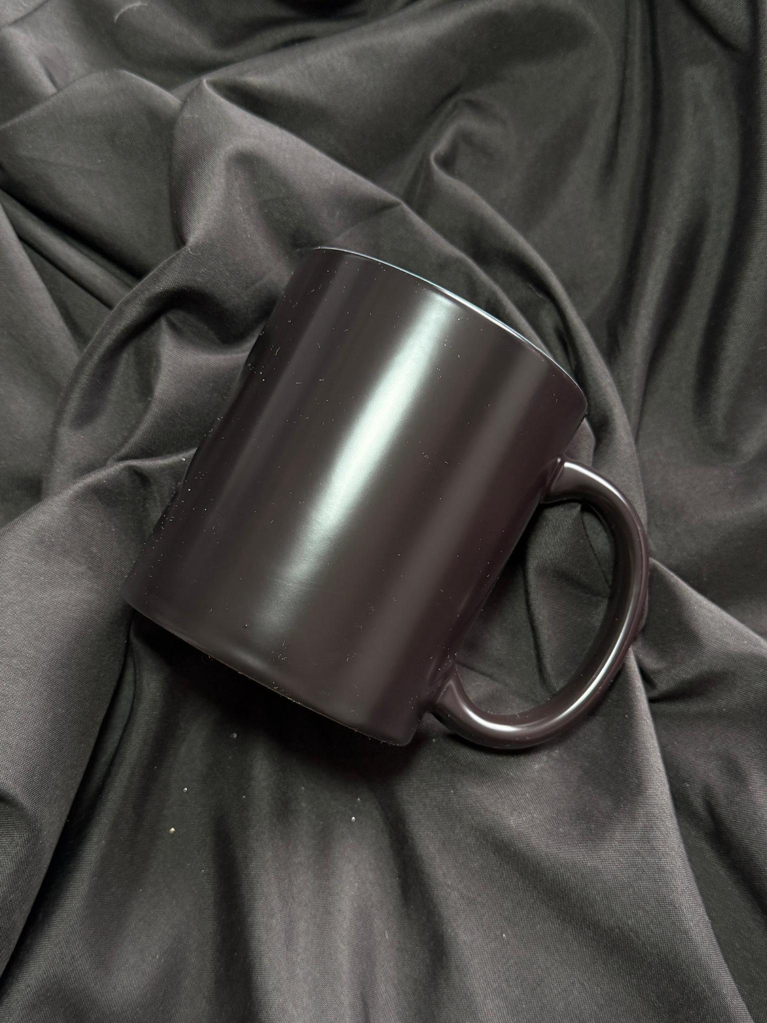 Mug mágico negro interior verde personalizado