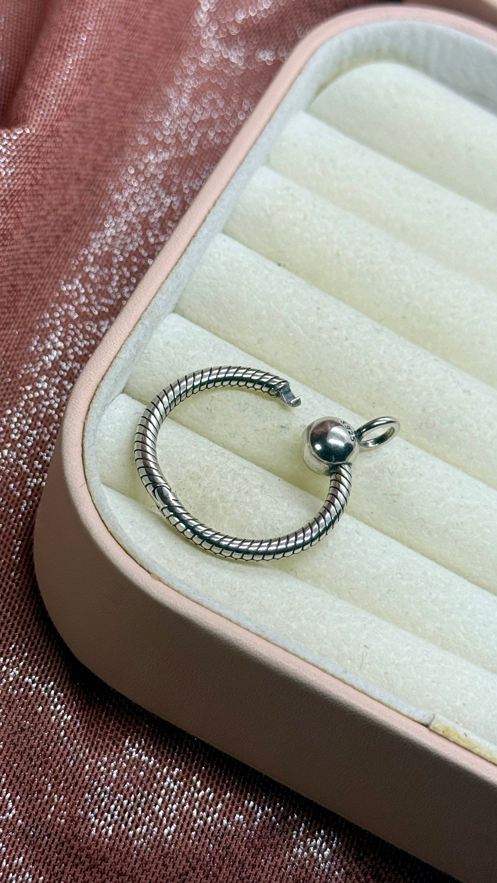 Medallón colgante para charms