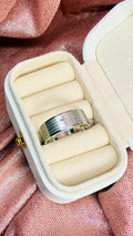 Anillo con la oración Padre Nuestro grabado