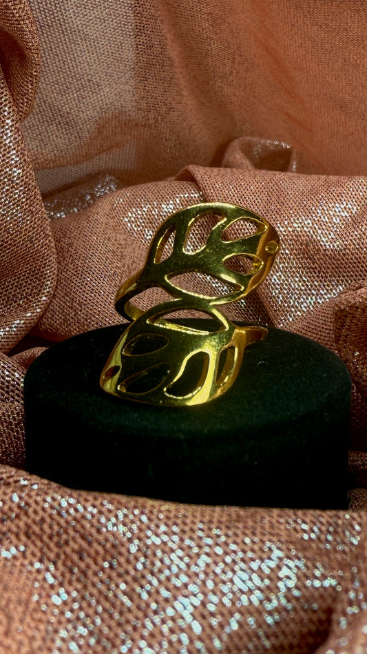 Anillo hoja cruzada