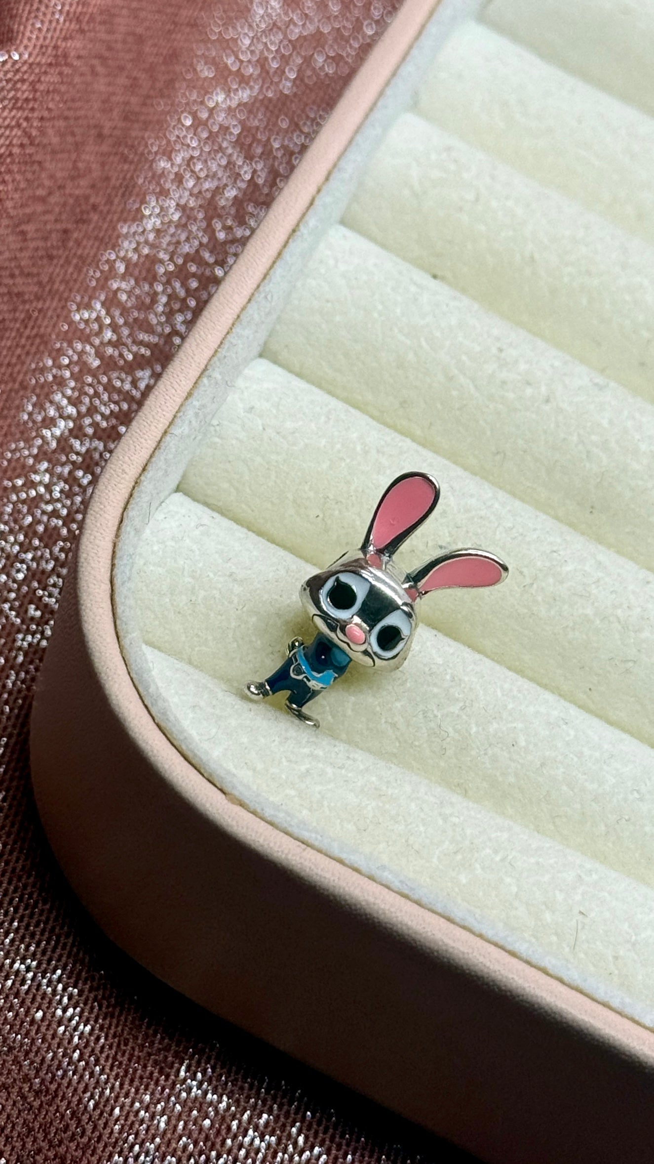 Charm dije Judy Hopps, coneja zootopia