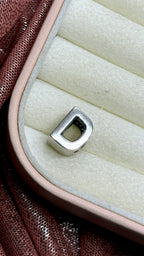 Charm Dije Letra D | Plata S925