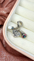 Charm colgante biberón y vestido de bebé