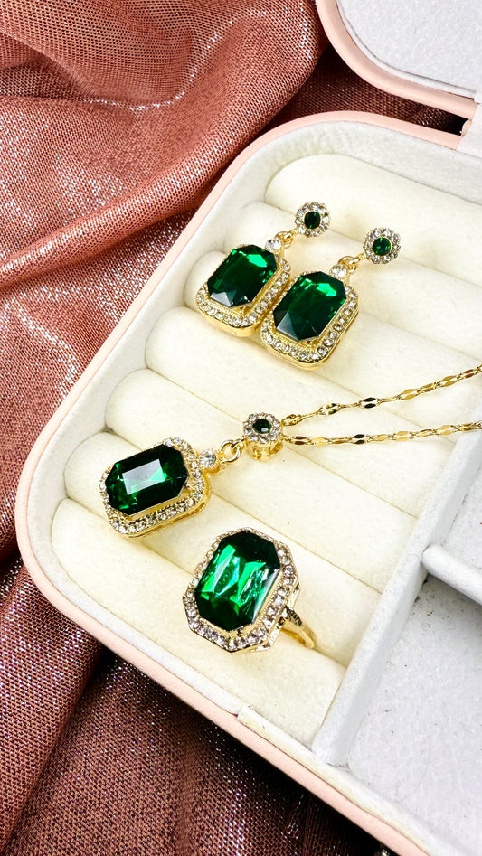 Juego collar y aretes verde esmeralda