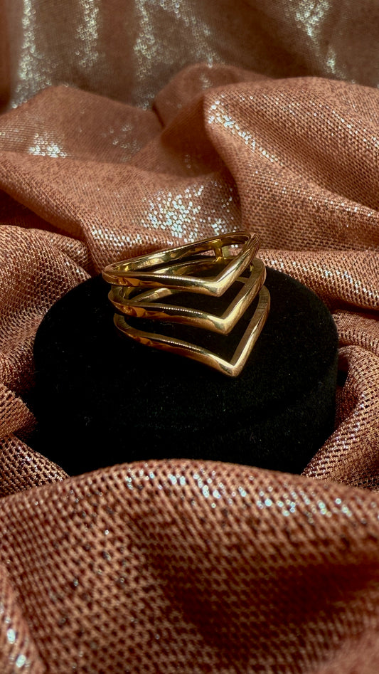 Anillo triple forma V oro rosa