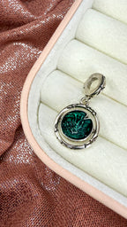 Charm Colgante Mundo del Revés que Brilla en la Oscuridad de Stranger Things en Plata S925
