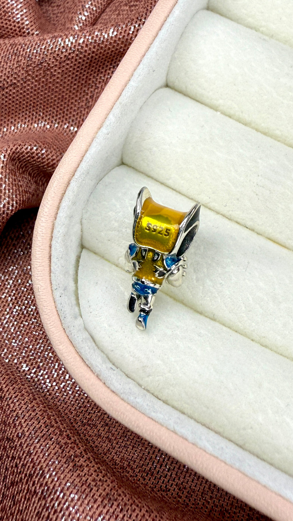 Charm dije wolverine de marvel
