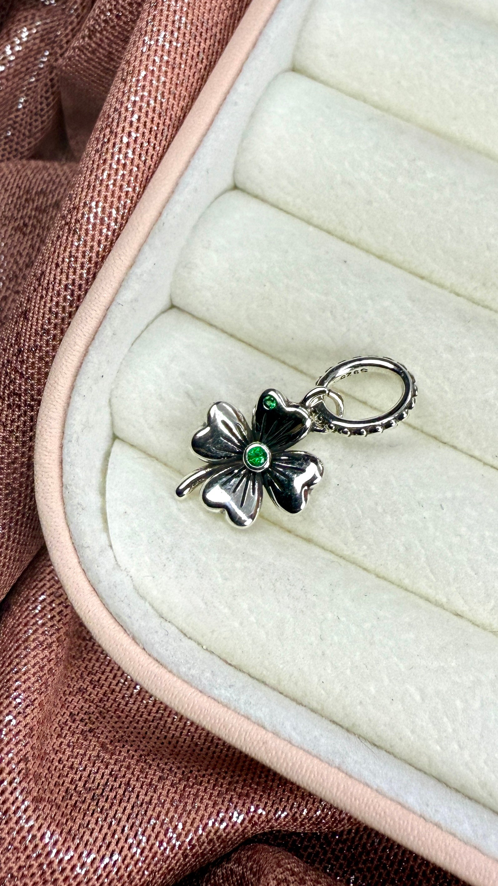 Charm  Dije Trébol de la Suerte